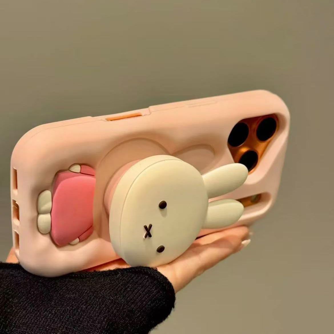 Mobile Tech Accessories - Custodia per cellulare 3D a forma