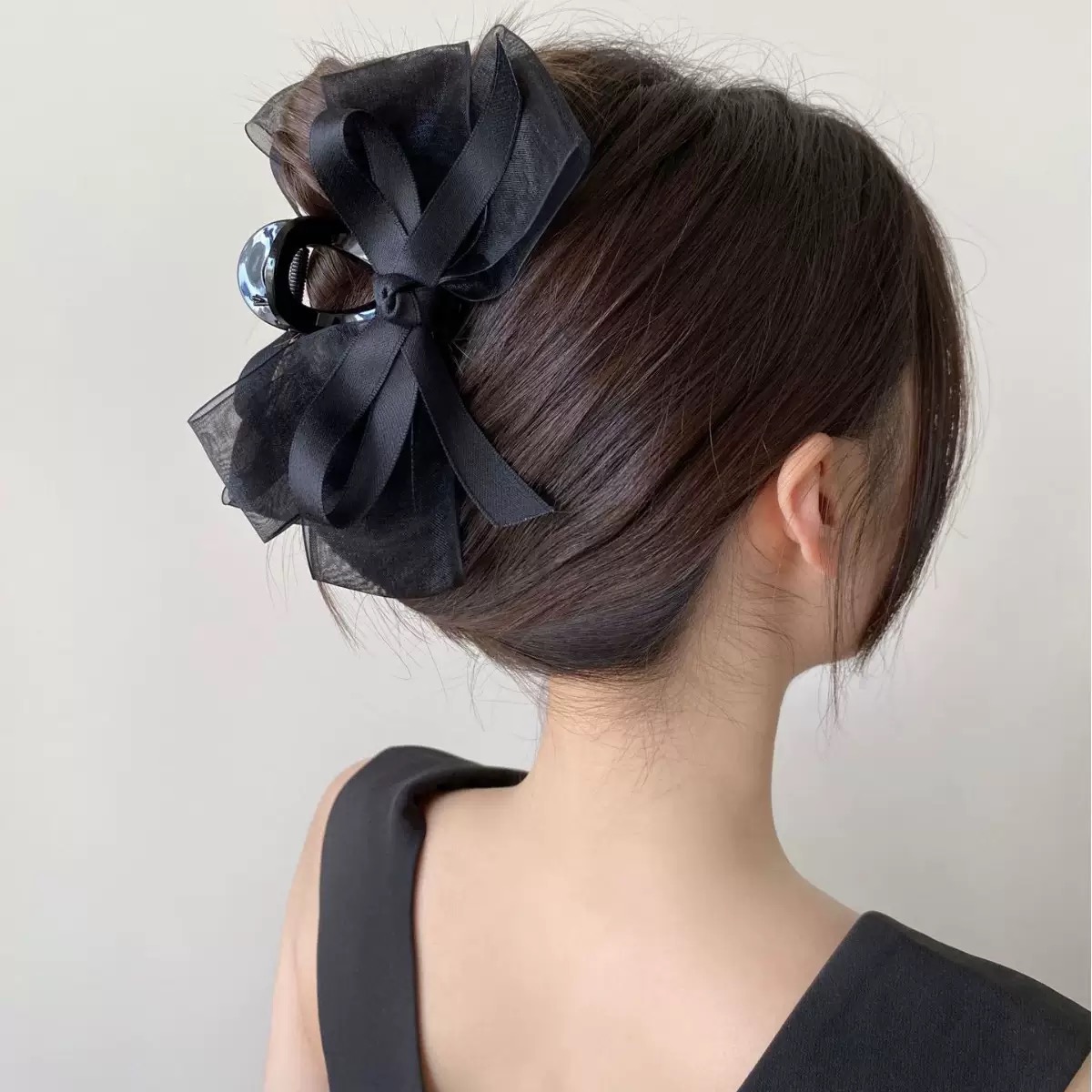 Fermaglio per capelli nero tra - Hi Tech Accessories recensione e prezzo